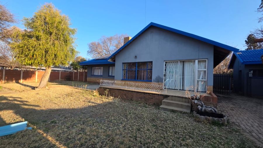 4 Bedroom Property for Sale in Songloed North West